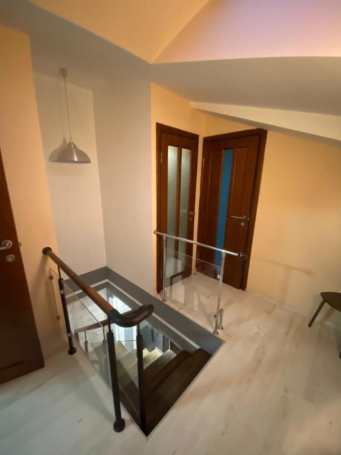 Apt In The Center Of The Town Near The Opera House Apartman Lviv Kültér fotó