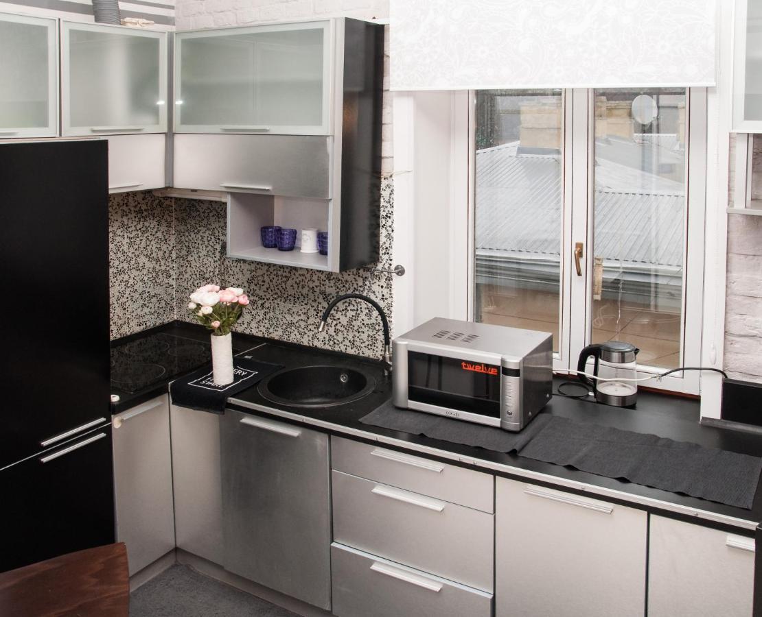 Apt In The Center Of The Town Near The Opera House Apartman Lviv Kültér fotó