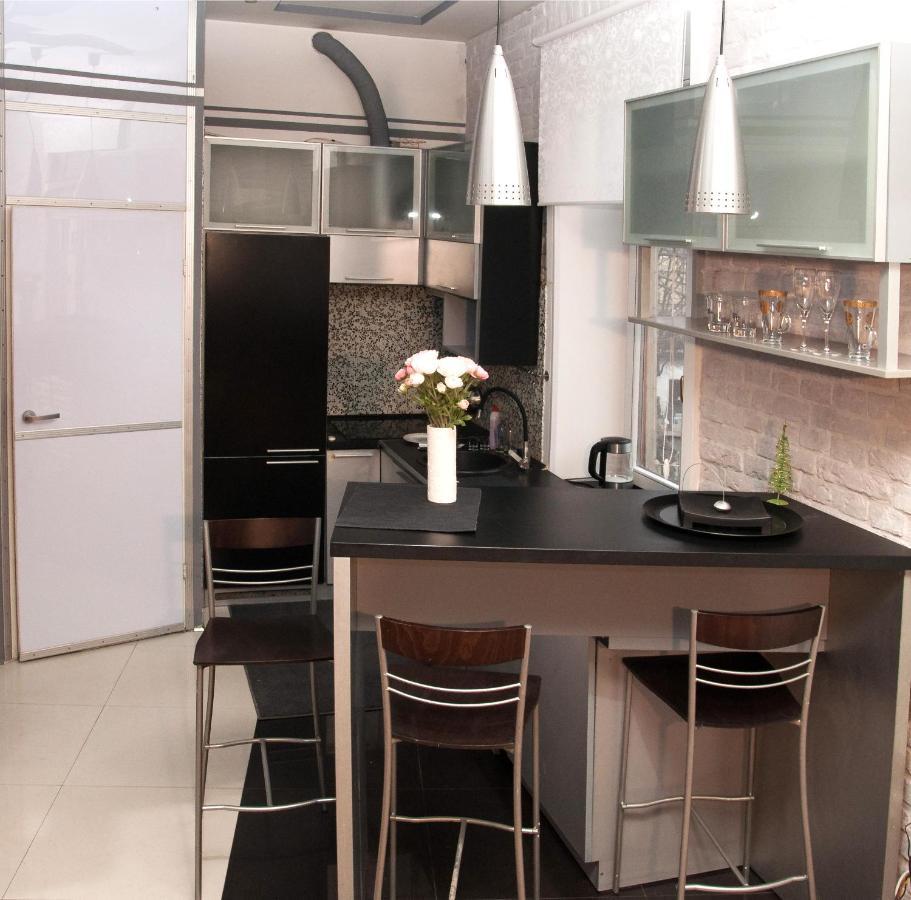 Apt In The Center Of The Town Near The Opera House Apartman Lviv Kültér fotó